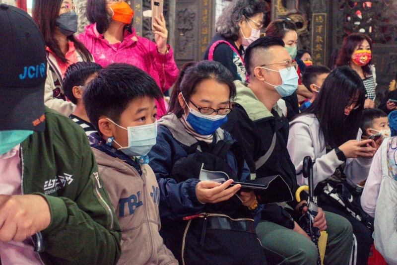 汐止濟德宮-2023-04-01 與媽祖童在一起