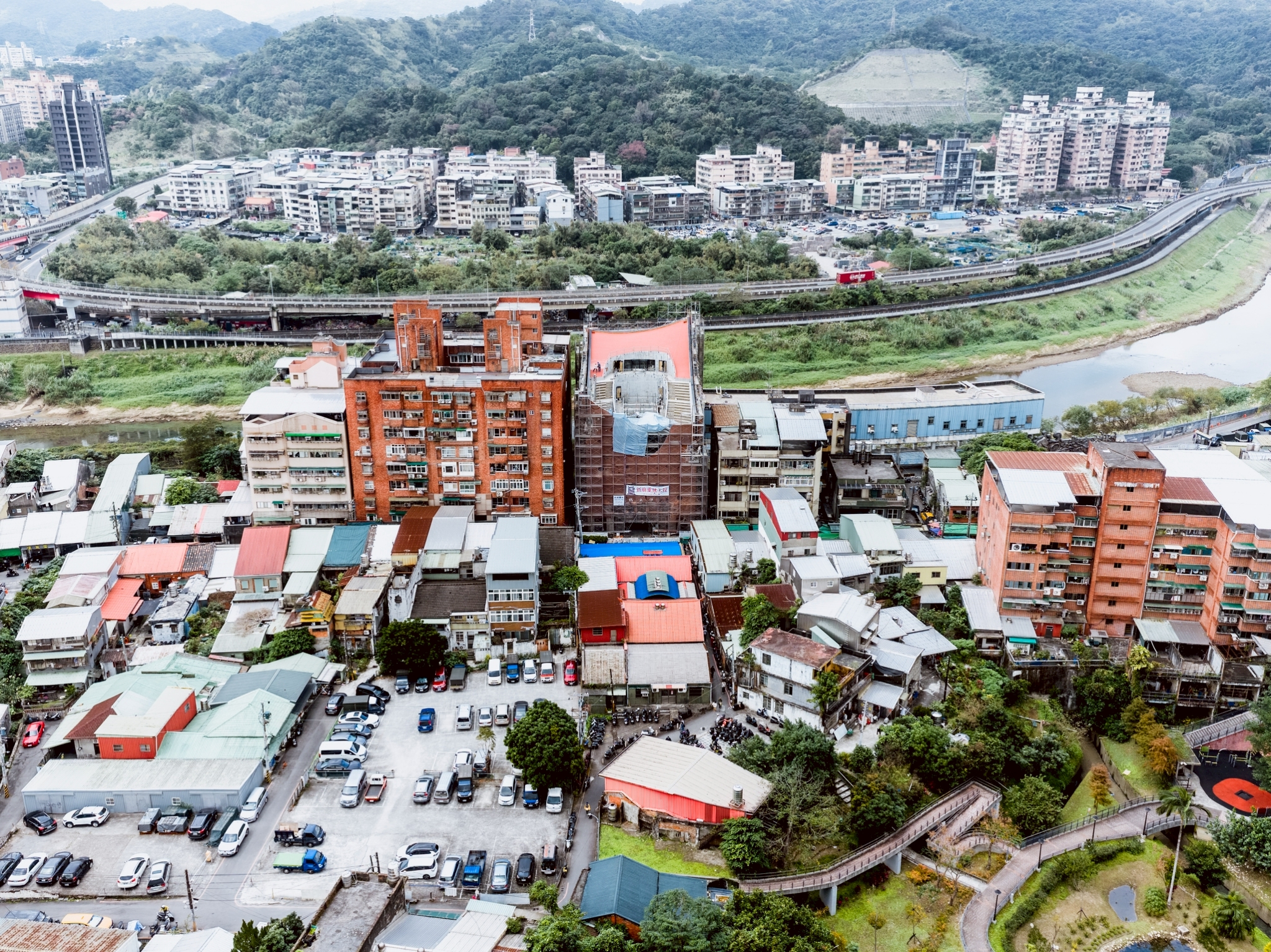 汐止濟德宮-重建新廟最新消息-濟德宮未來藍圖 鑲嵌藝術玻璃媽祖 福聚祥光